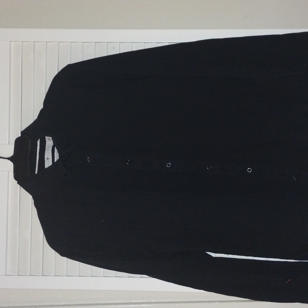 Black long sleeve cotton shirt